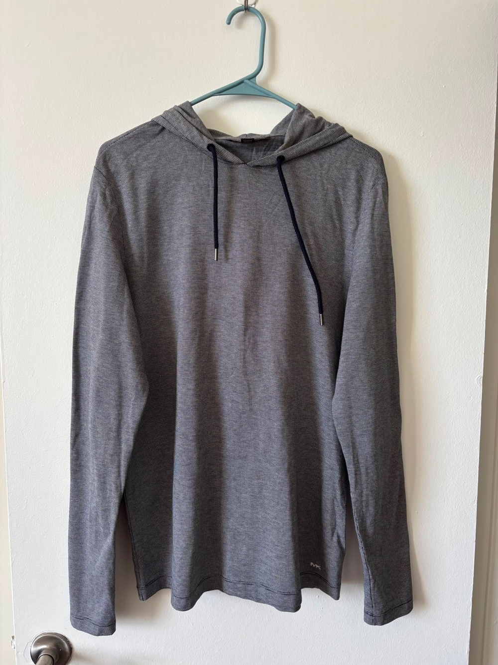 Gray Men's Lightweight Hooded Long-Sleeve Shirt